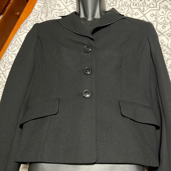 Blazer - Picture 1 of 2